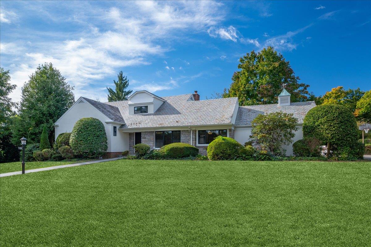 Elmsmere Road, Bronxville, New York - 5 Bedrooms  
4 Bathrooms - 