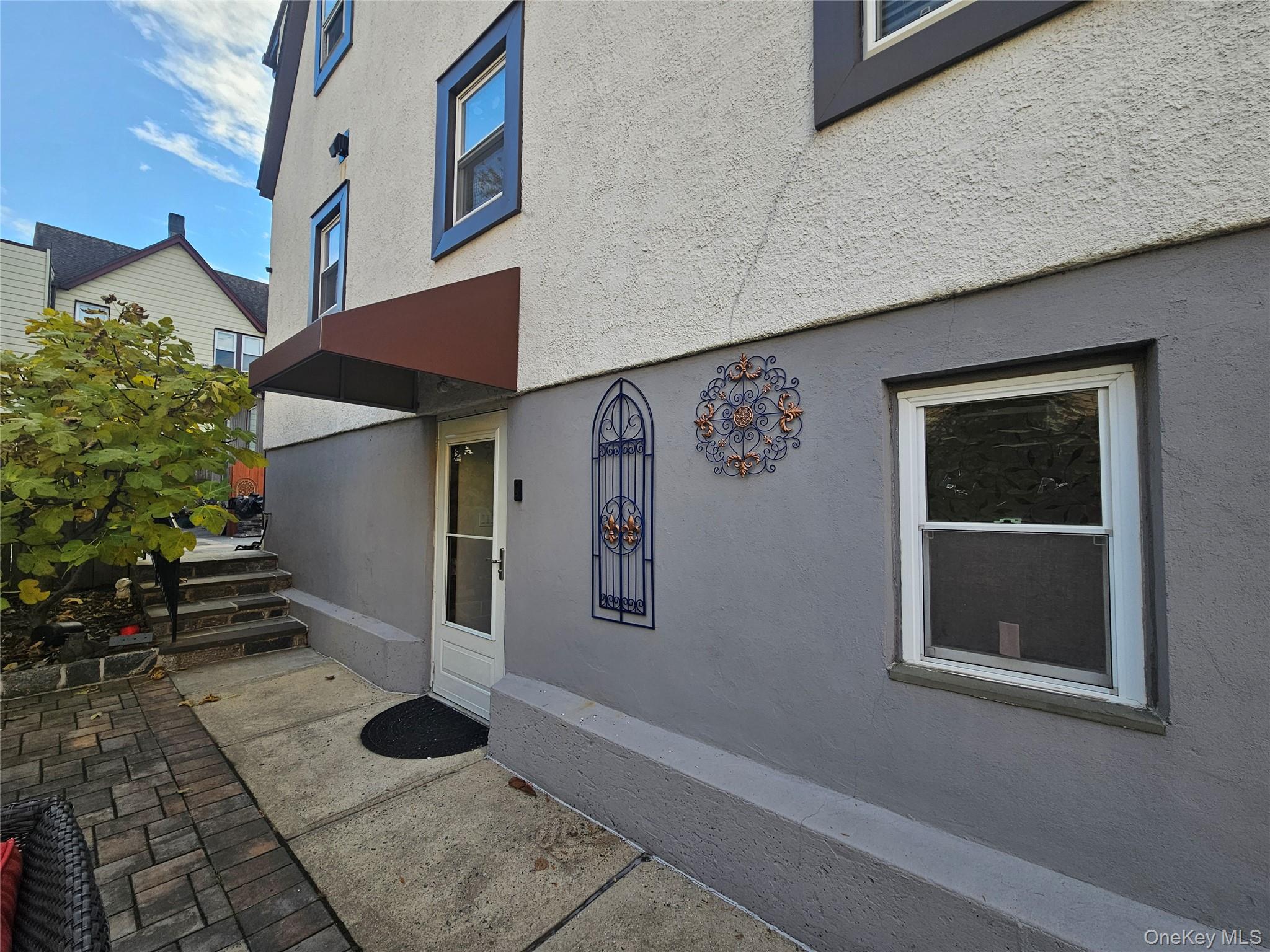 156 Beechwood Avenue 1