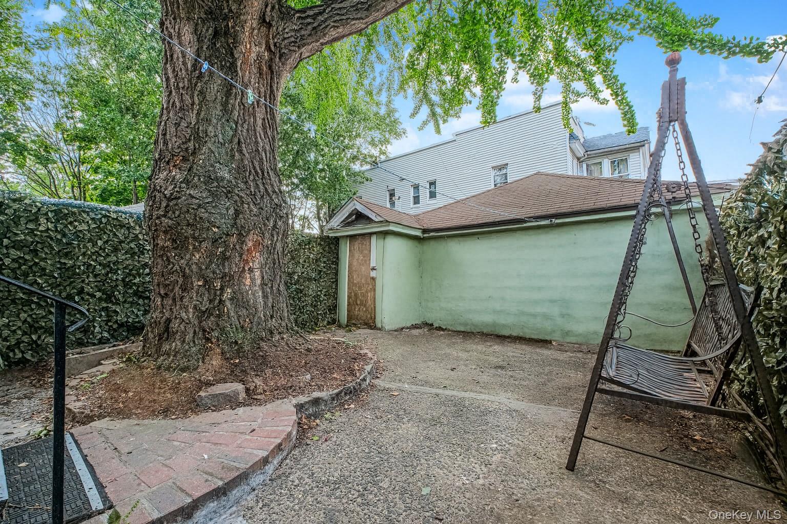 9302 95th Street Street