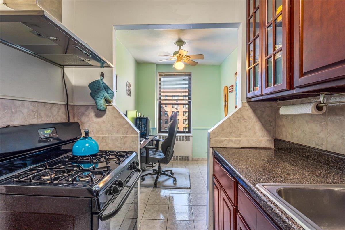 67-35 Yellowstone Blvd Blvd #5P, Forest Hills, New York image 9