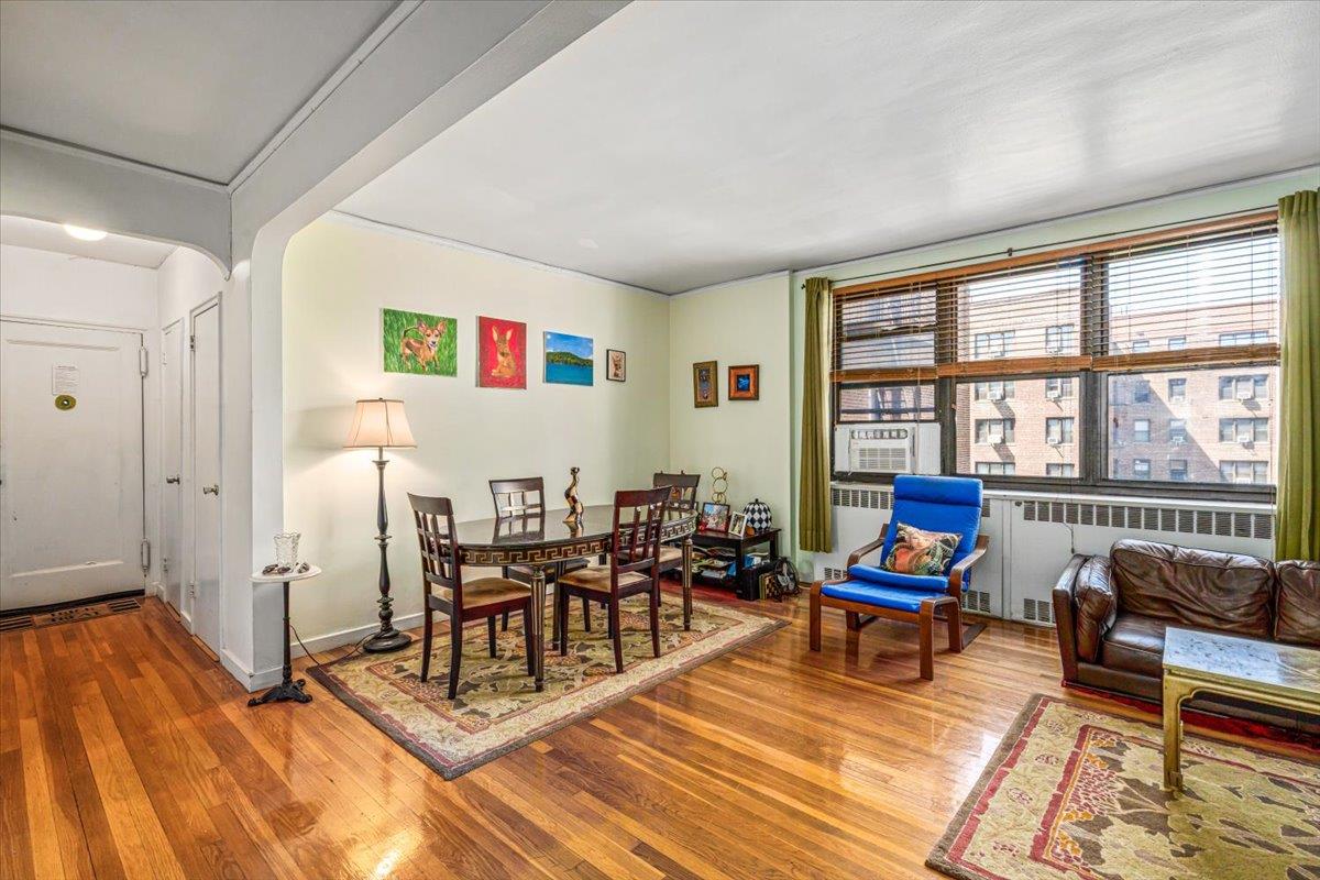67-35 Yellowstone Blvd Blvd #5P, Forest Hills, New York image 4