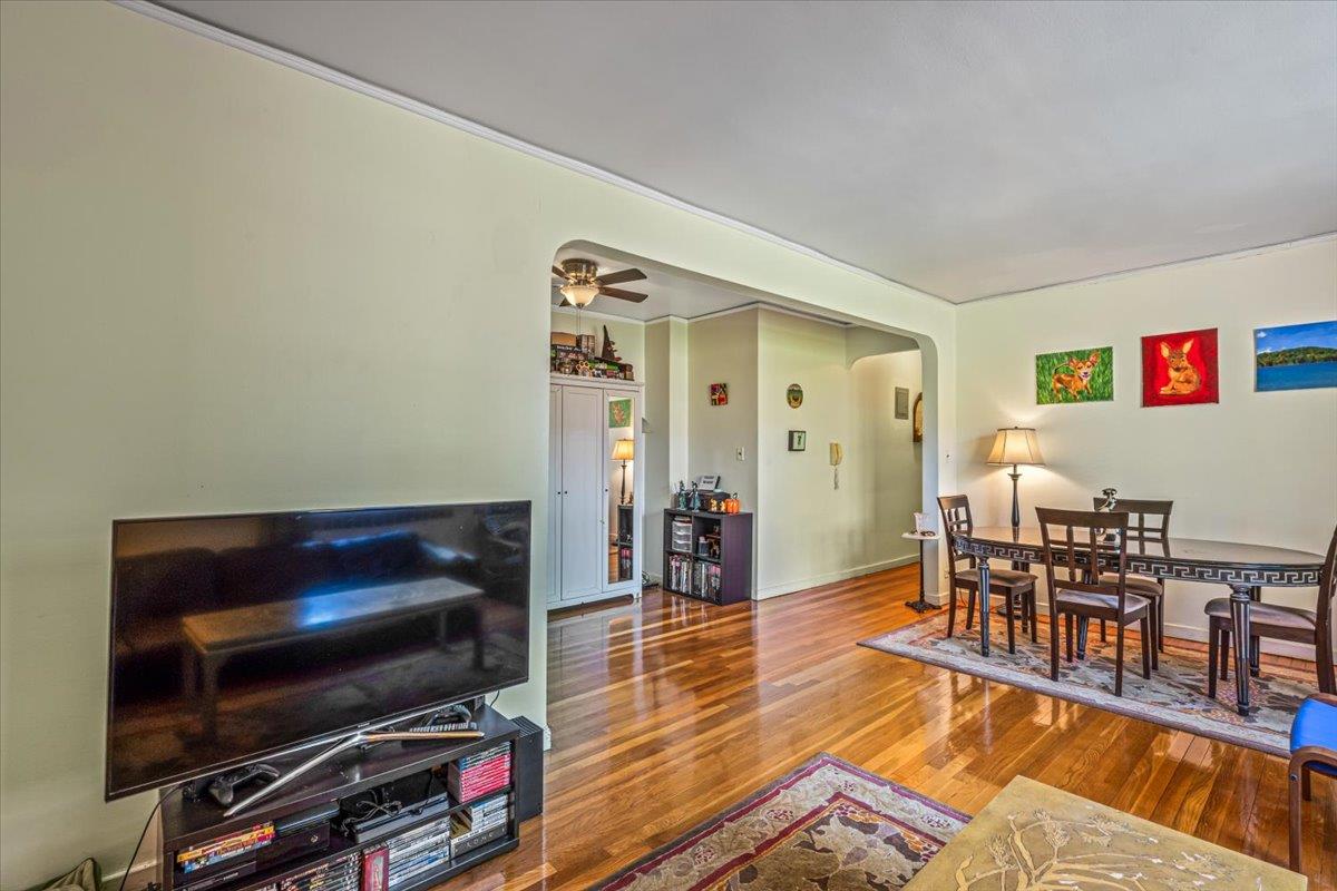 67-35 Yellowstone Blvd Blvd #5P, Forest Hills, New York image 3