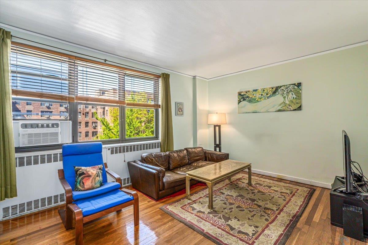 67-35 Yellowstone Blvd Blvd #5P, Forest Hills, New York image 5