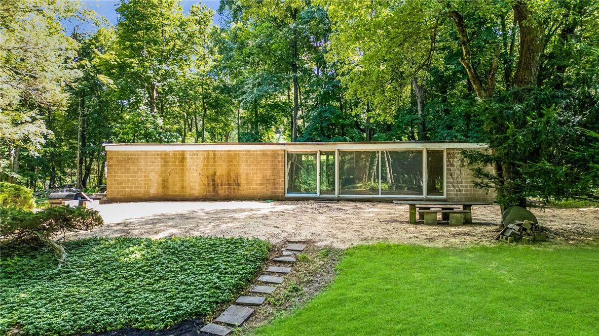 319 Pound Ridge Road, Bedford, New York image 1