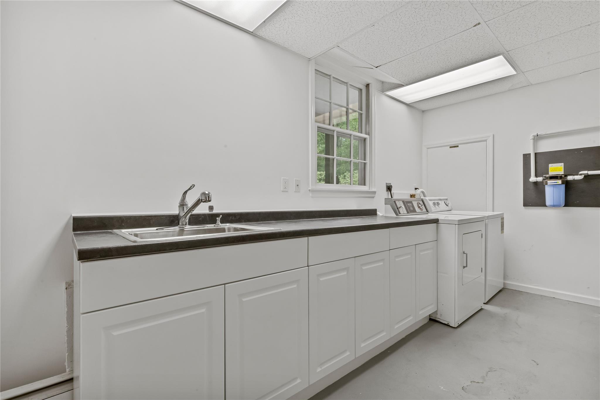 75 West Road, Pound Ridge, New York image 27