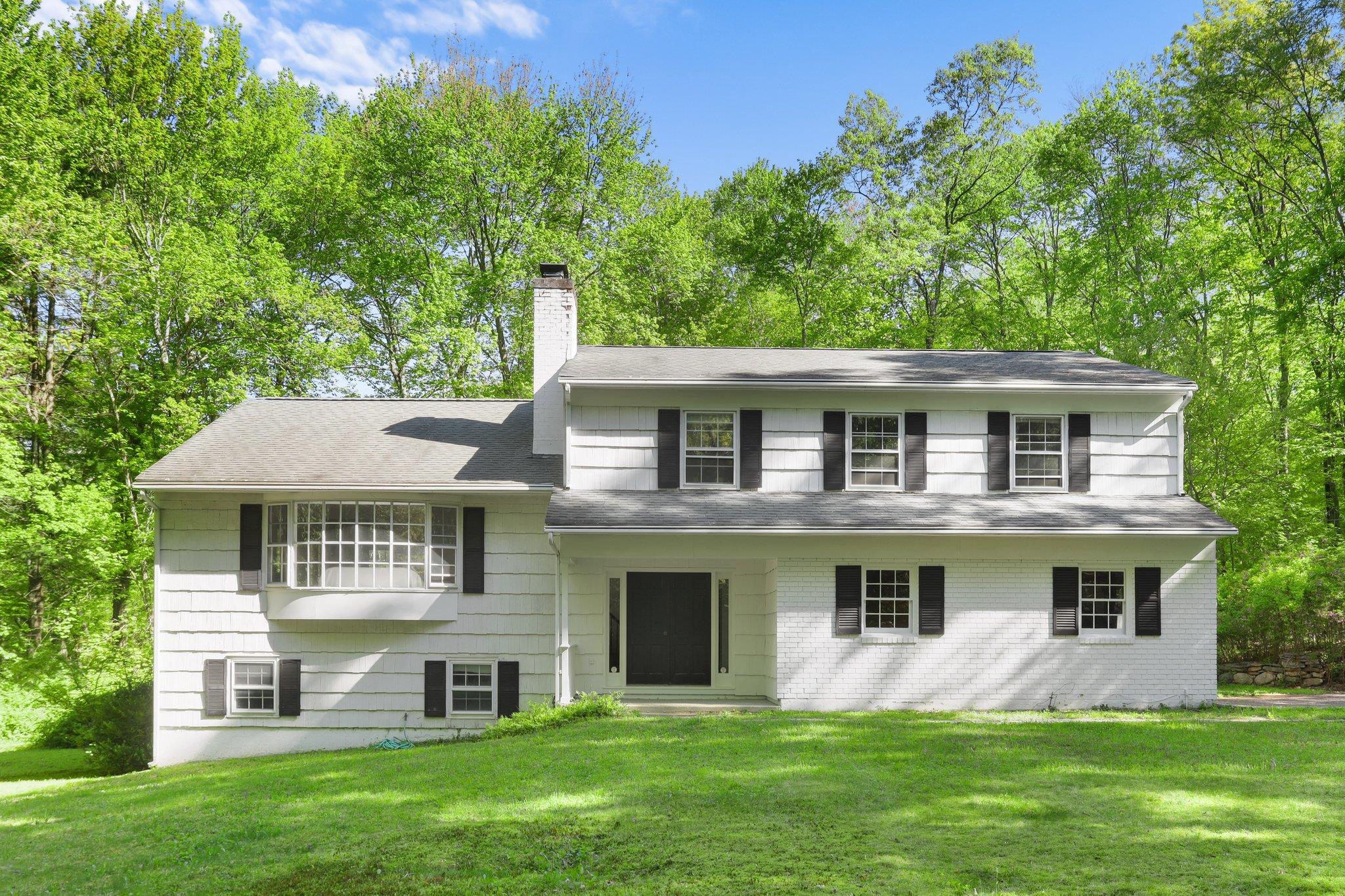 75 West Road, Pound Ridge, New York image 1