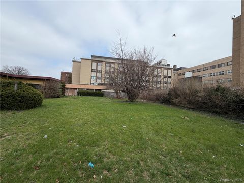 4341+4345 Burling Street Flushing NY 11355