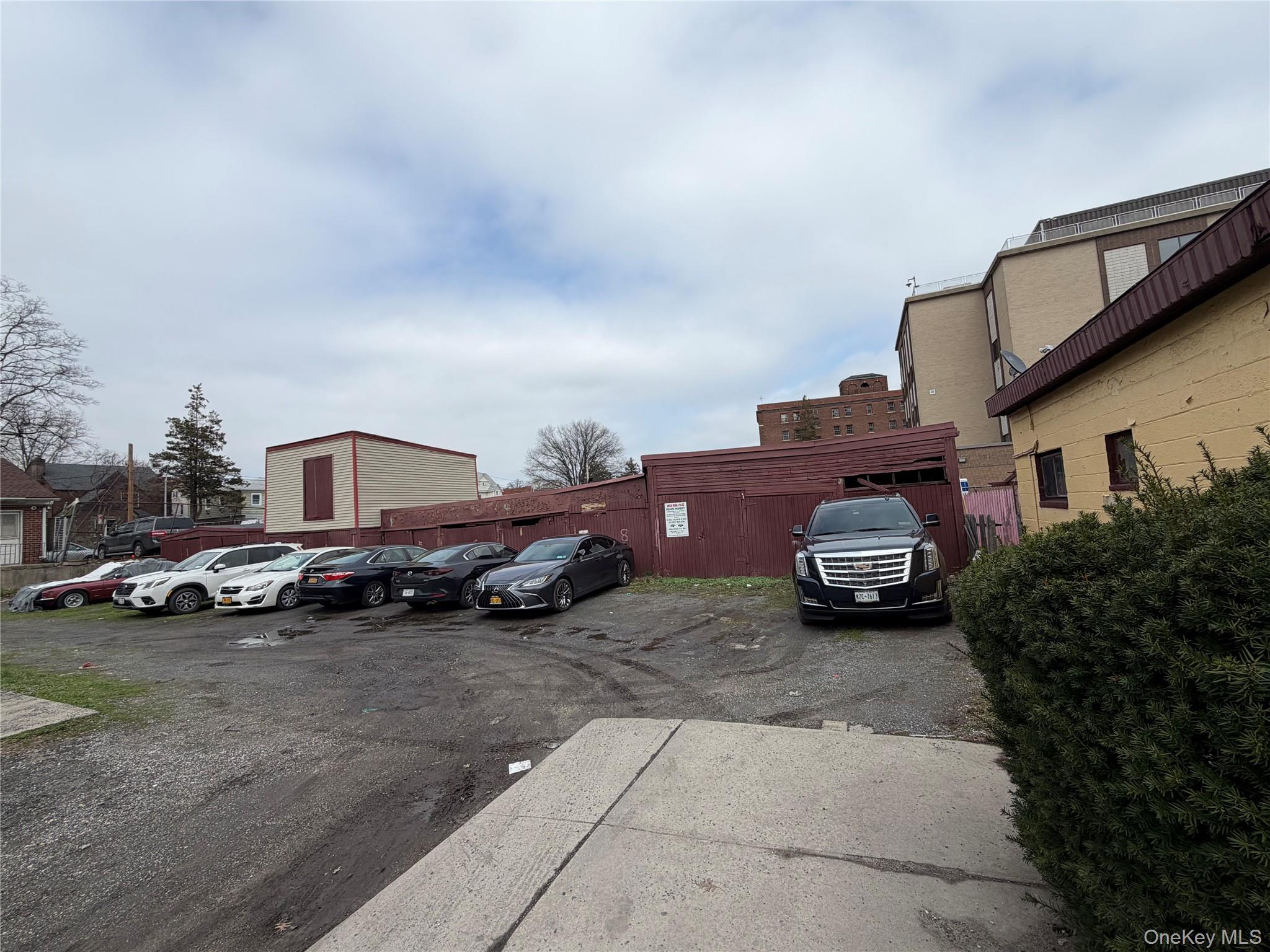 4341+4345 Burling Street