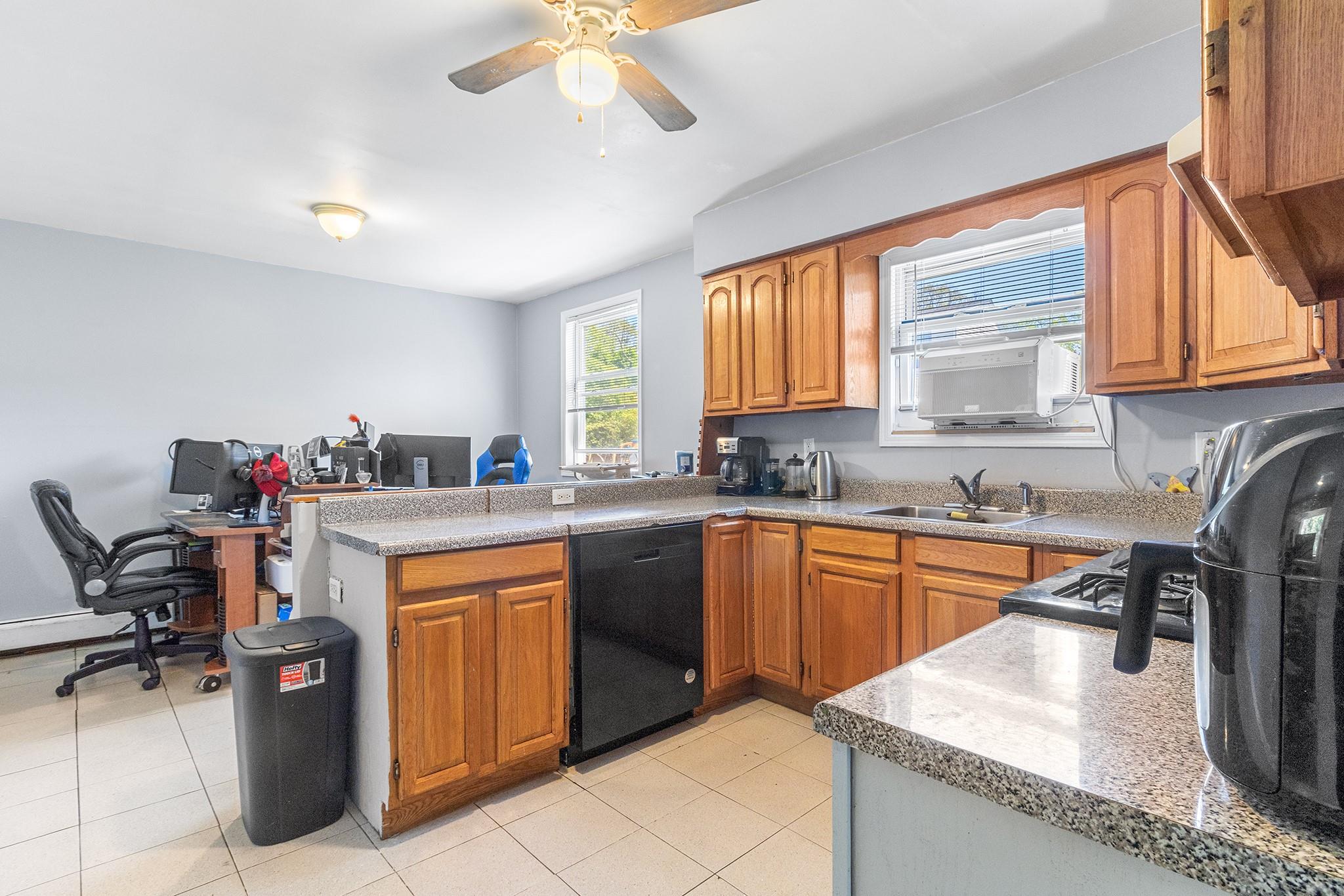 22 Harrison Drive, Shirley, New York image 5