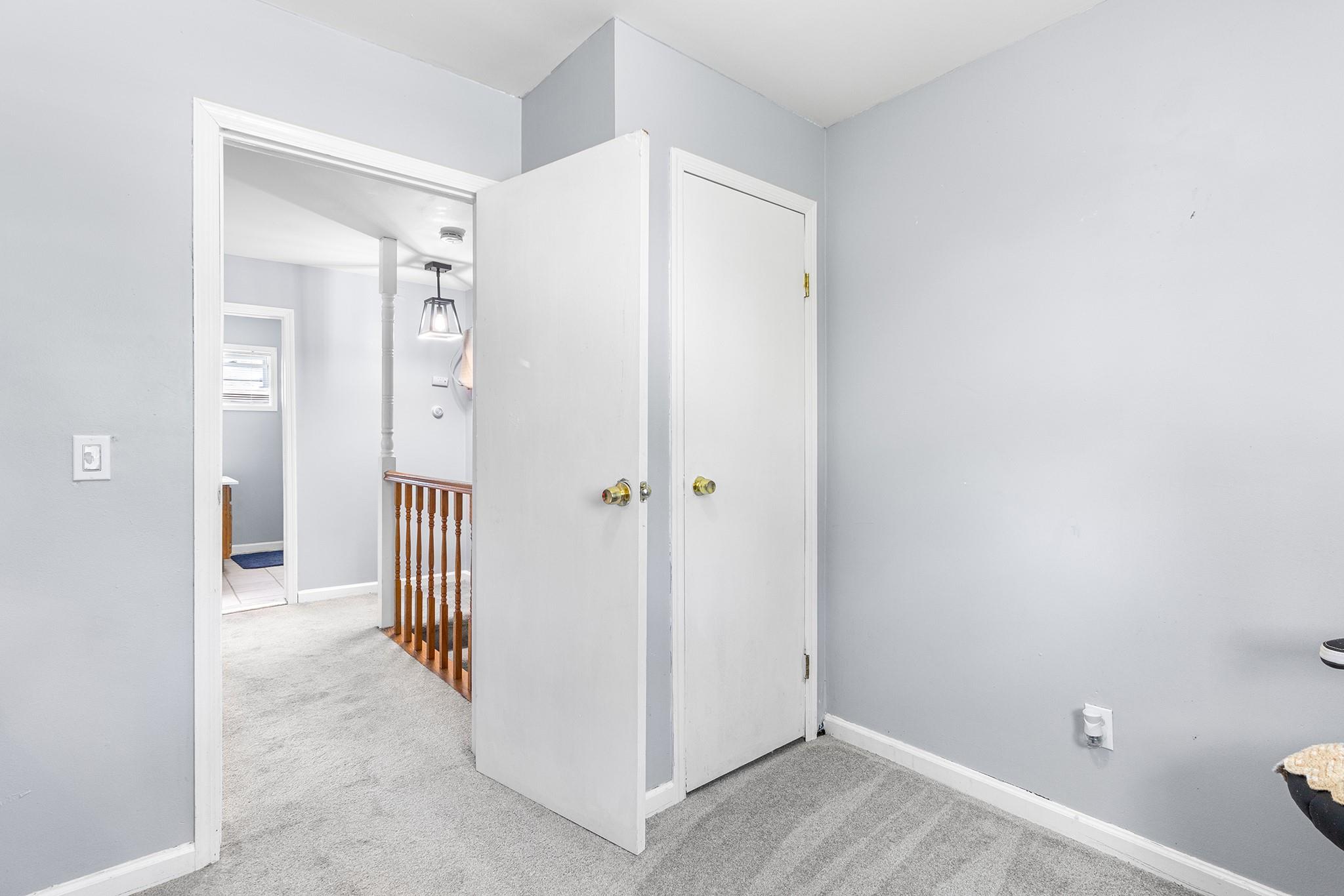 22 Harrison Drive, Shirley, New York image 16