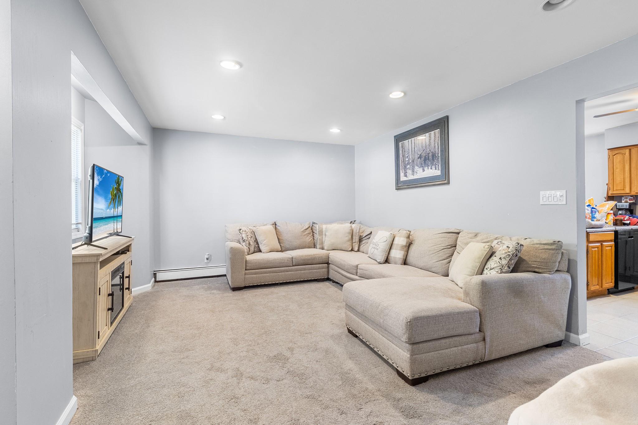22 Harrison Drive, Shirley, New York image 11