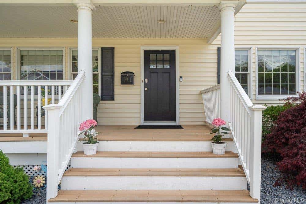 Photo of 47 Syosset Circle, Syosset, NY 11791 (MLS # 1043245)