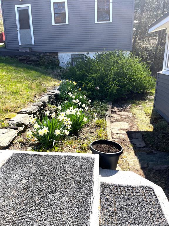 45 W Kenoza Place