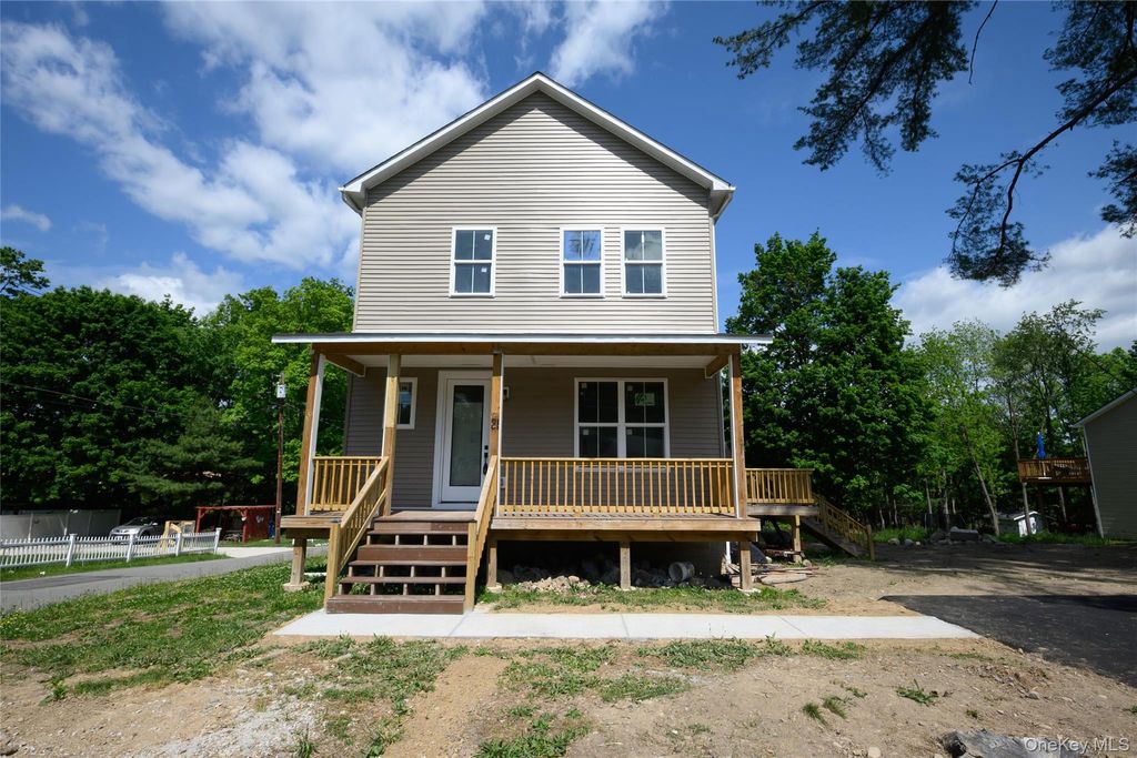 Photo of 81 Silver Lake Sctn Road, Middletown, NY 10940 (MLS # 996639)