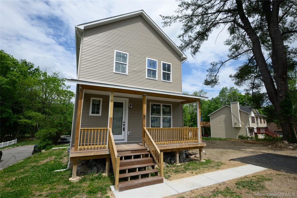 Photo of 81 Silver Lake Sctn Road, Middletown, NY 10940 (MLS # 996639)