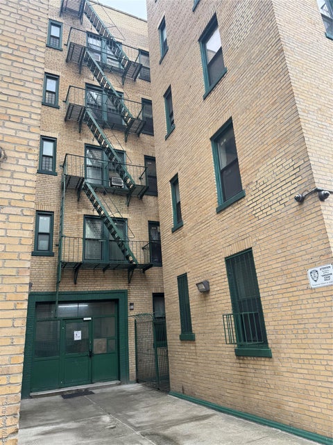 Homes For Sale - 530 E 159th Street #38<br/> Bronx, NY 10451