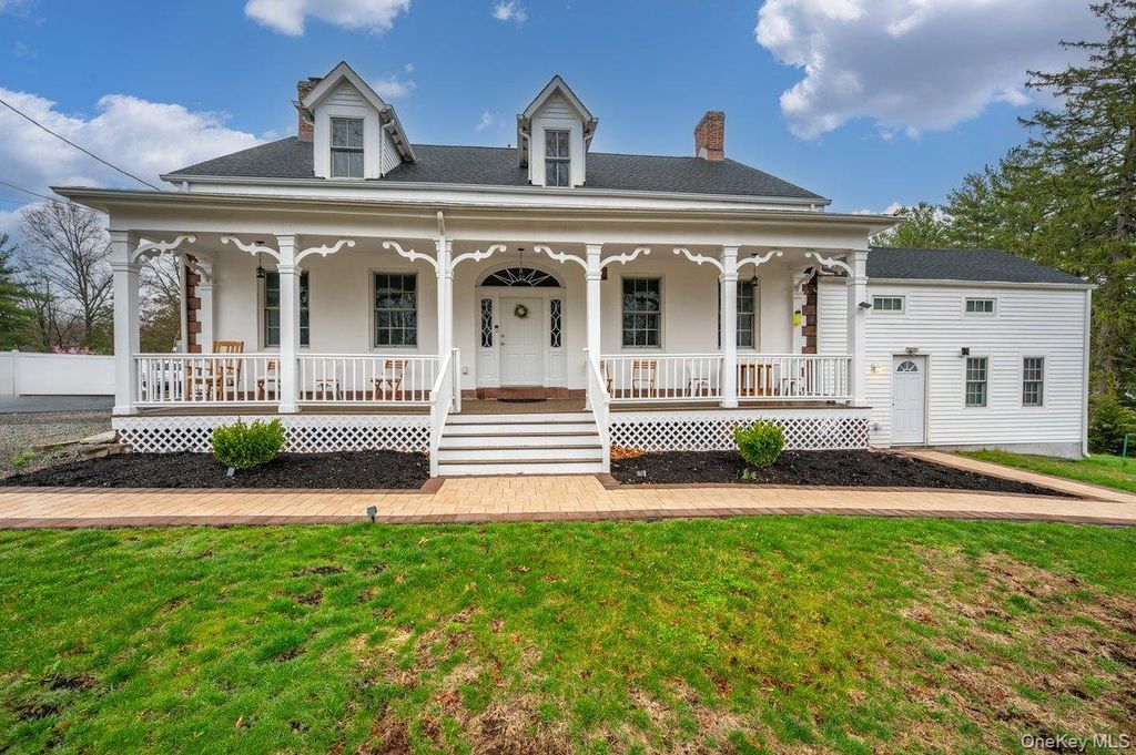 Photo of 18 Congers Road, Congers, NY 10920 (MLS # 977035)