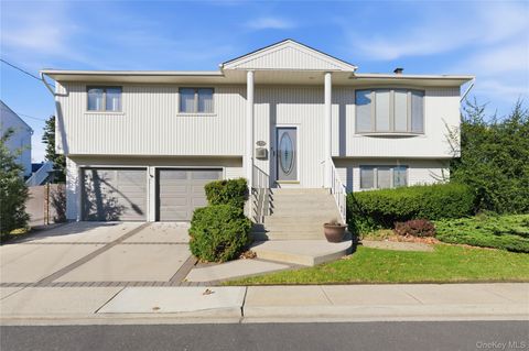 613 Smith Place Oceanside NY 11572