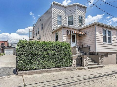58-17-15 Penrod Street Corona NY 11368