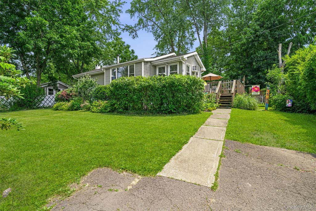 Photo of 2 Rosemont Road, Monroe, NY 10950 (MLS # 1019144)