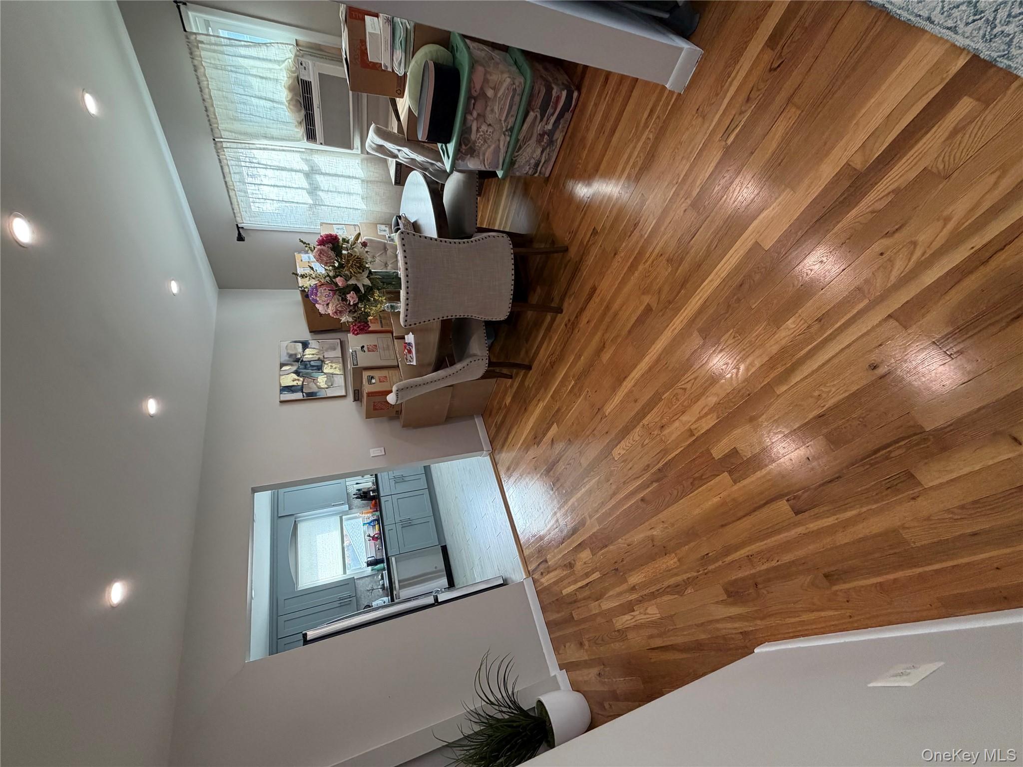 8 AKA 12 Bryn Mawr Place 2