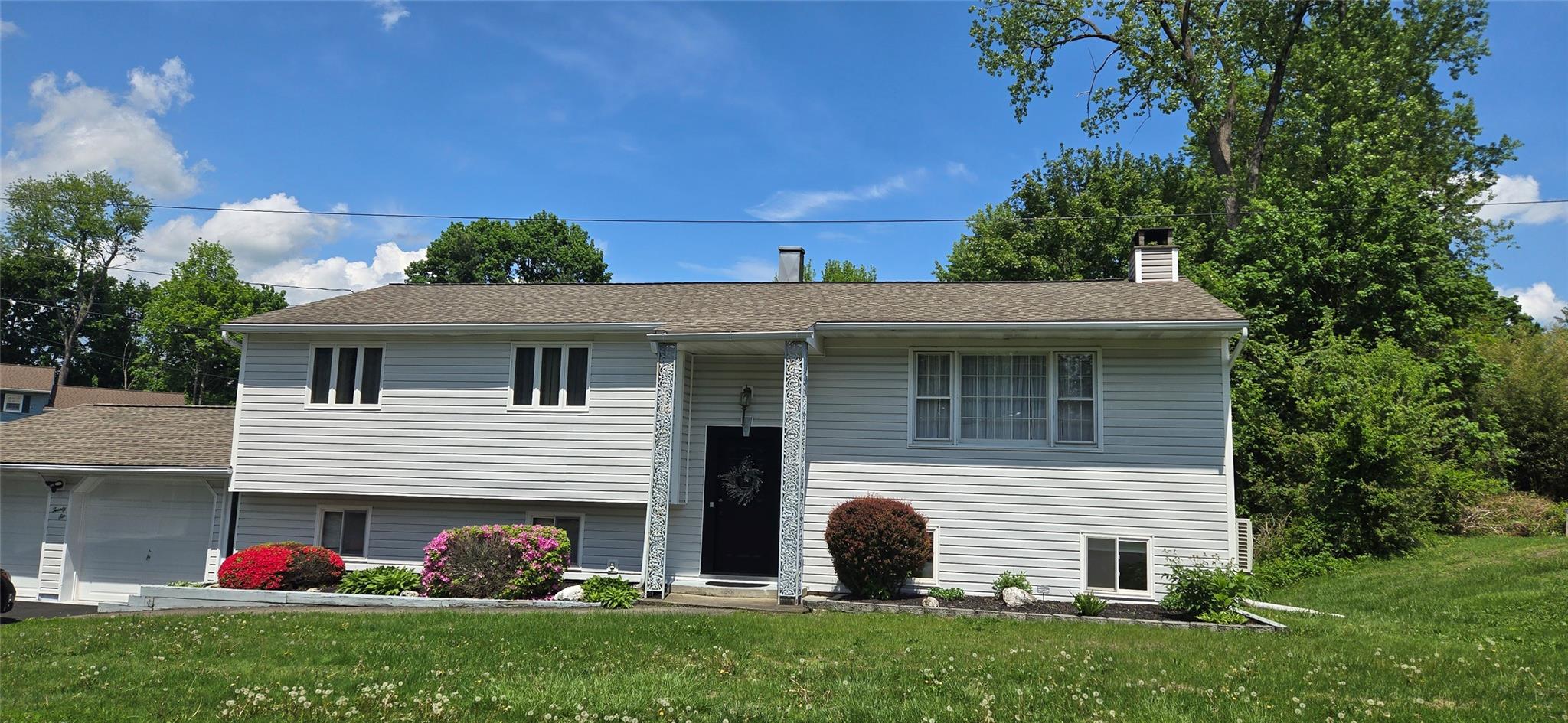 26 Stonecrest Drive, New Windsor, New York image 1