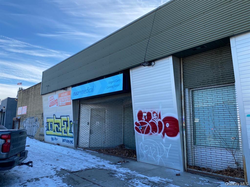 421-423 Hunts Point Avenue