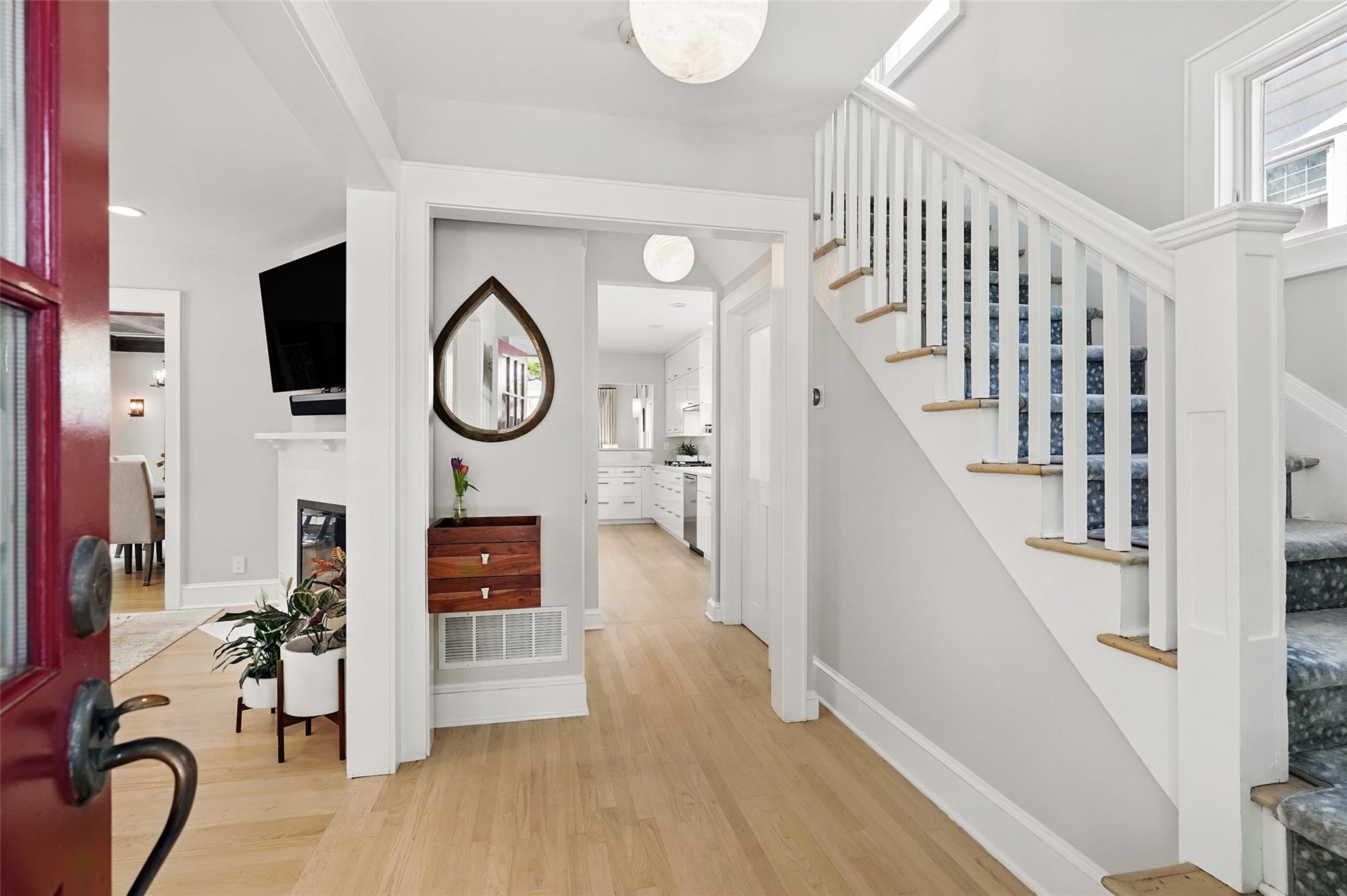40 Mayhew Avenue, Larchmont, New York image 4