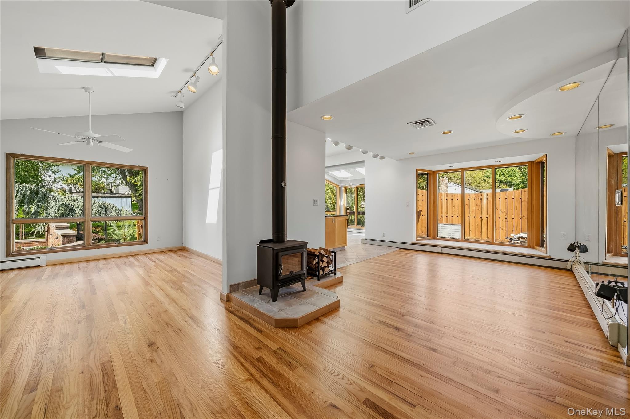 102 Neptune Drive