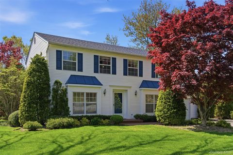 Photo of 2 Barrett Court, Nesconset, NY 11767 (MLS # 994871)