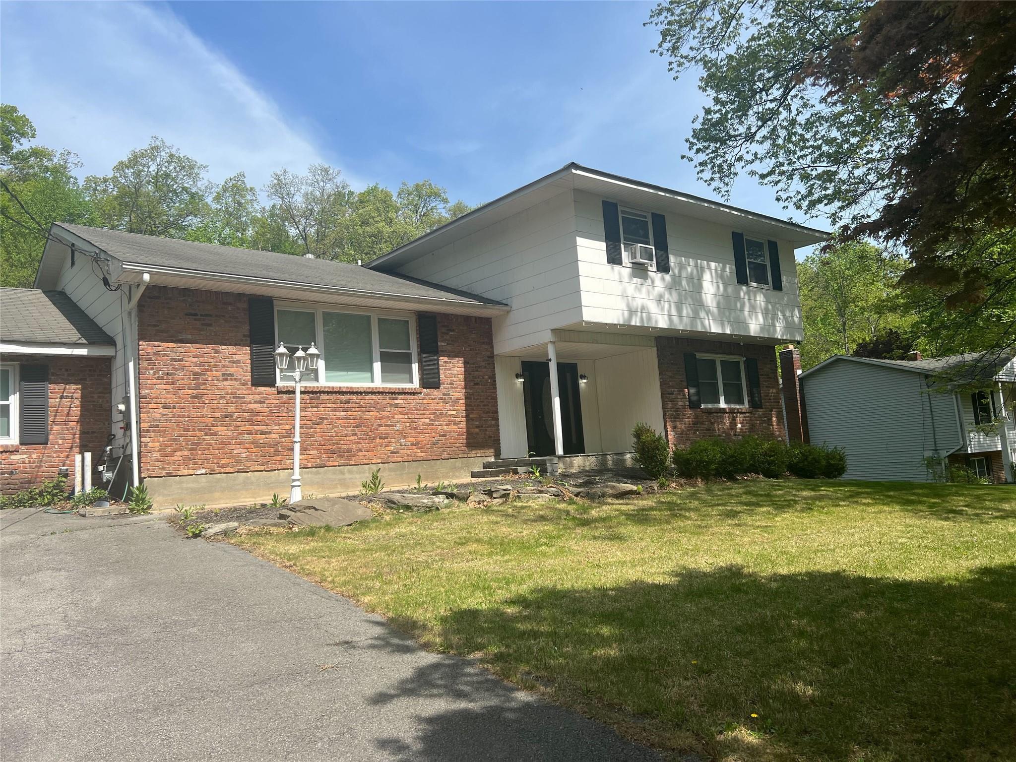 1156 Lake Drive