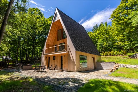 9 Mountain Lane Napanoch NY 12458