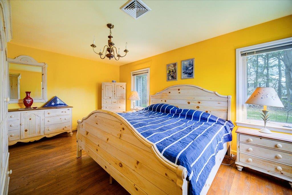 Newburgh, New York 12550, United States, 3 Bedrooms Bedrooms, ,2 BathroomsBathrooms,Residential,Active,110542