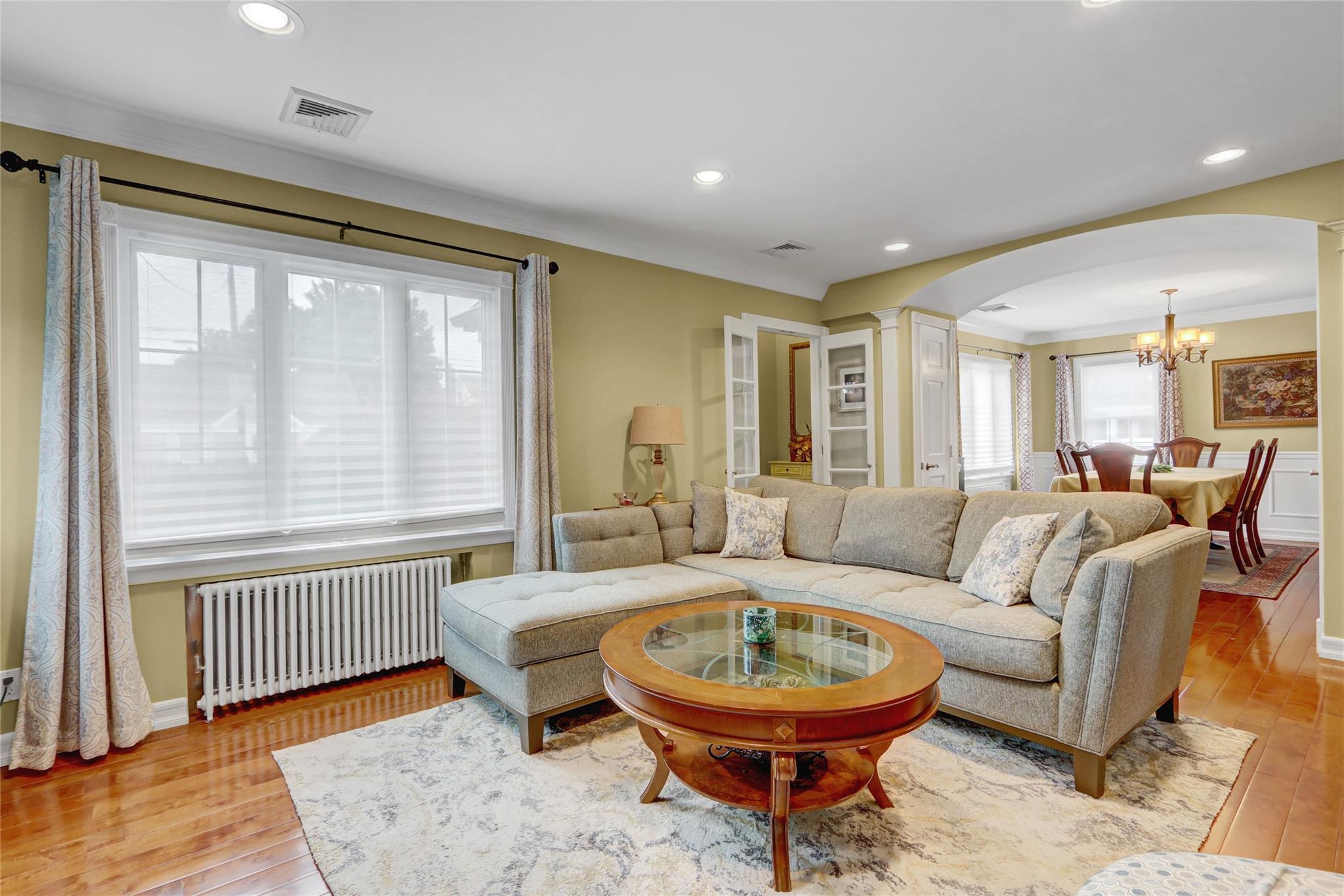17 Cedar Drive, Farmingdale, New York image 12