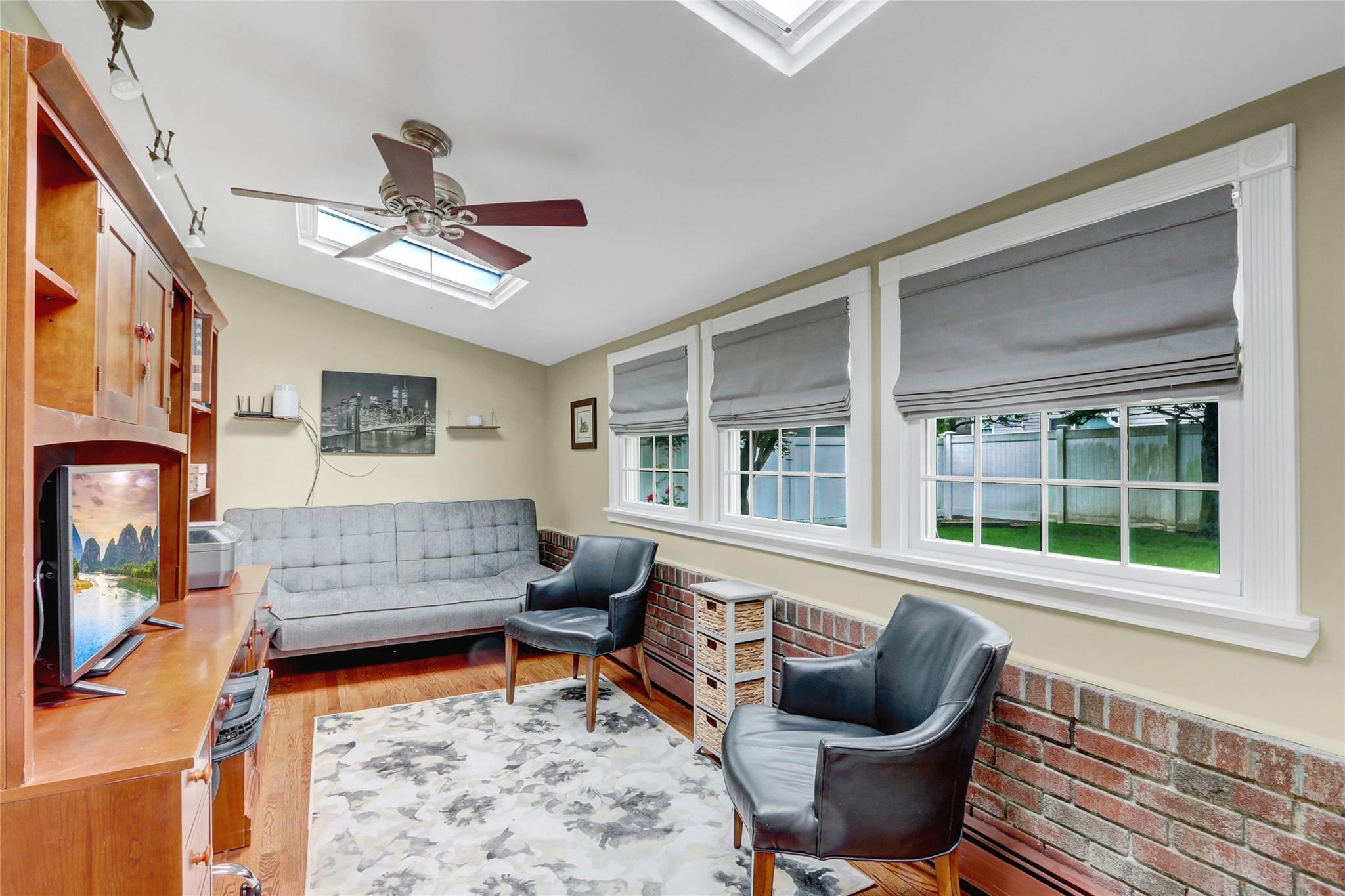 17 Cedar Drive, Farmingdale, New York image 18