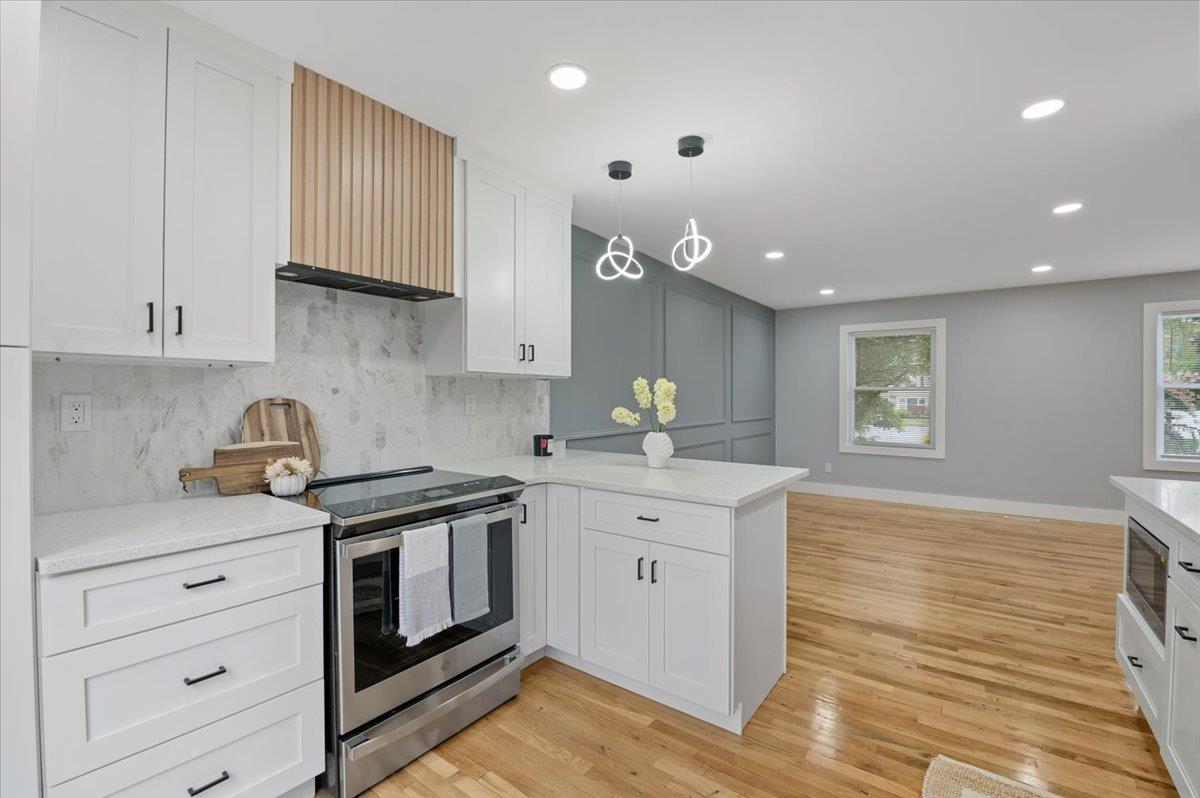 12 Graystone Lane