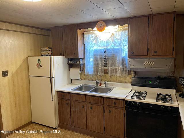 22 Ulster Avenue, Esopus, New York image 7