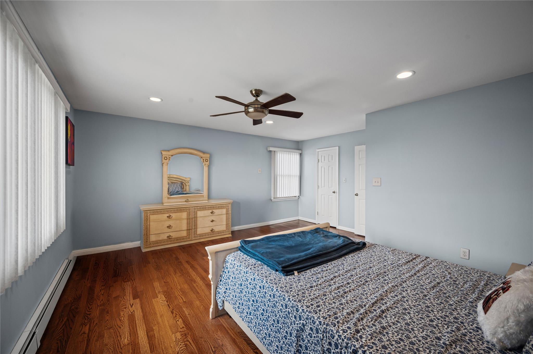 15 Salem Road, Hicksville, New York image 20
