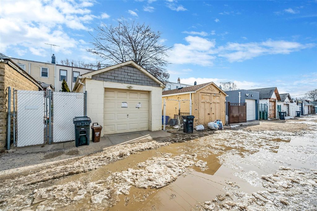 Photo of 10710 111th Street, Richmond Hill, NY 11419 (MLS # 967133)