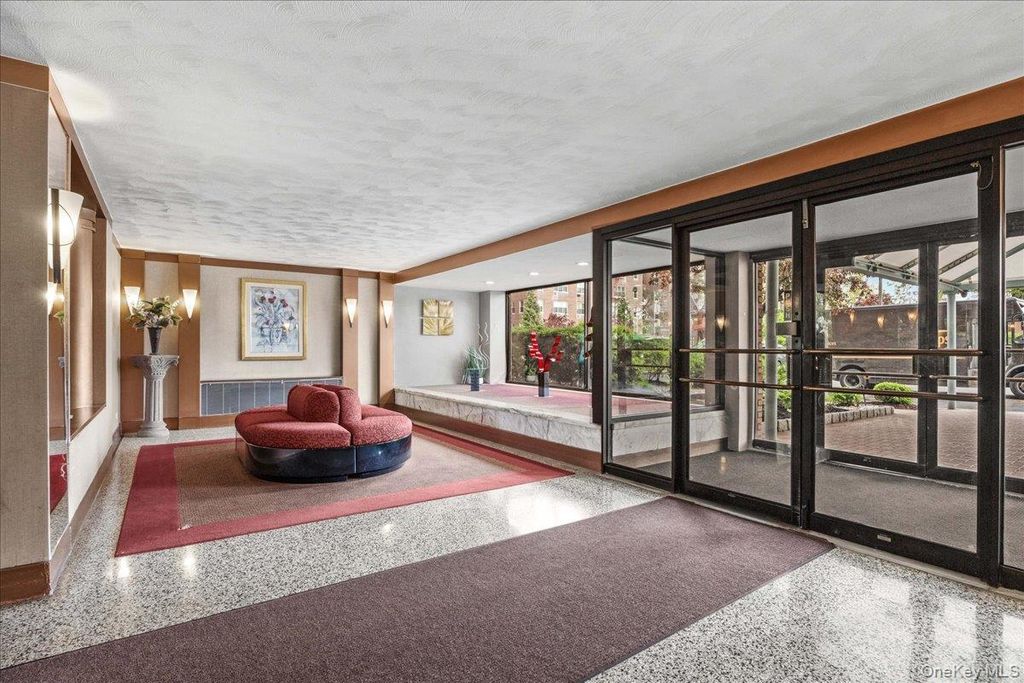 Photo of 23-25 Bell Boulevard Boulevard #2A, Bayside, NY 11360 (MLS # 994217)