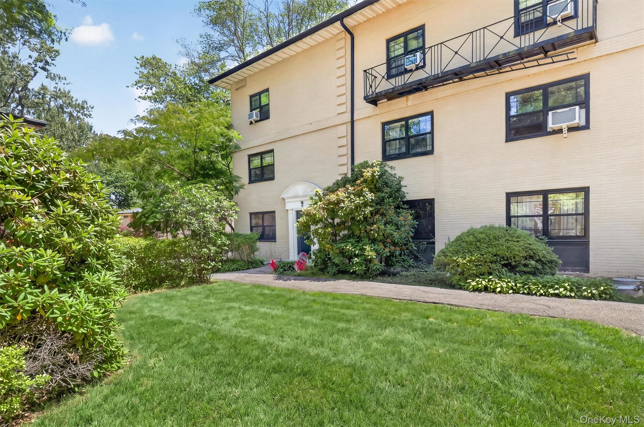 6 Manchester Road 2L
