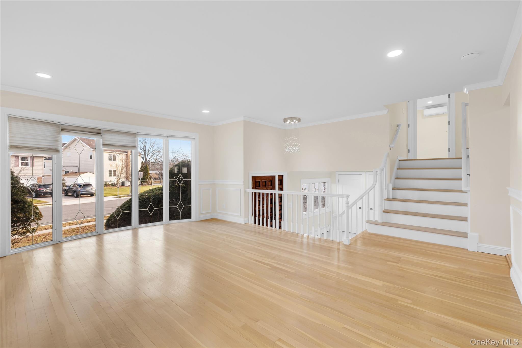 1554 Holiday Park Drive