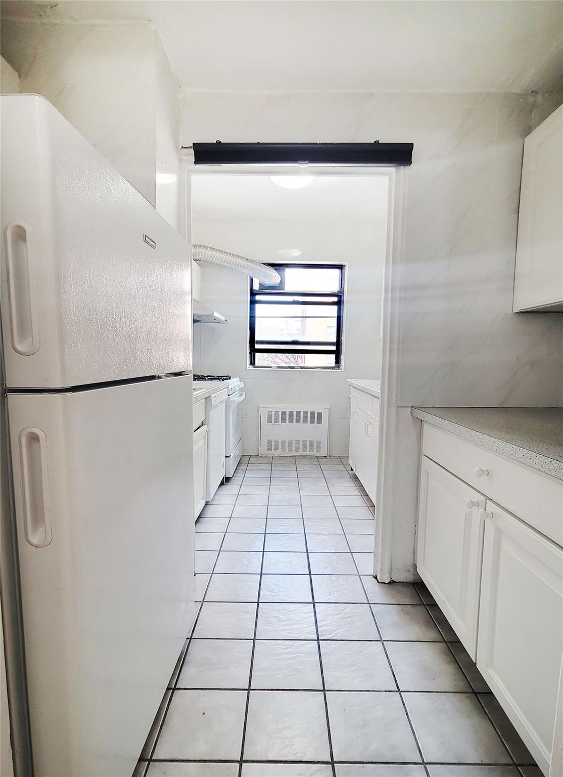 99-52 66rd Rd #3T, Rego Park, New York image 4