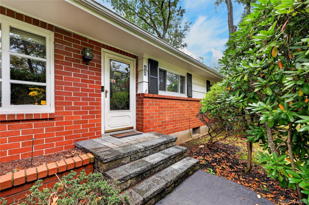 Photo of 35 Diane Drive, New City, NY 10956 (MLS # 1048446)