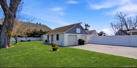 Photo of 49 Furman Lane, Patchogue, NY 11772 (MLS # 1029075)