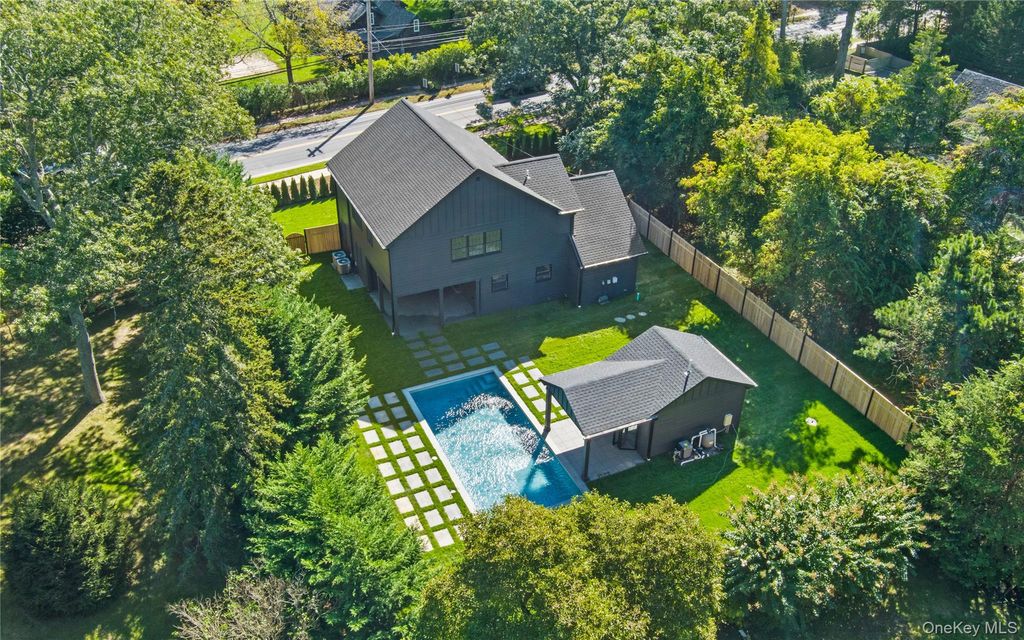 Photo of 685 Springs Fireplace Road, East Hampton, NY 11937 (MLS # 921095)