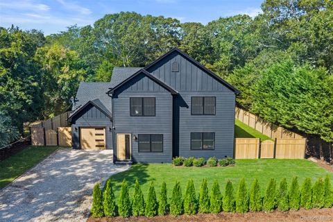 685 Springs Fireplace Road East Hampton NY 11937