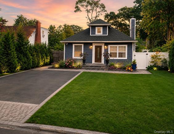 Photo of 1325 Ackerson Boulevard, Bay Shore, NY 11706 (MLS # 1021199)