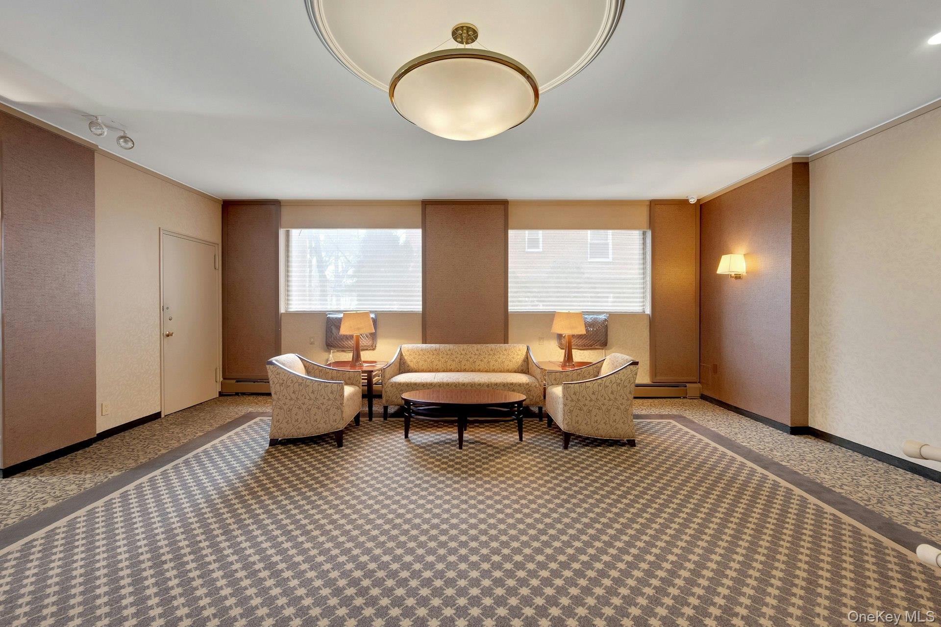 100 E Hartsdale Avenue MiE