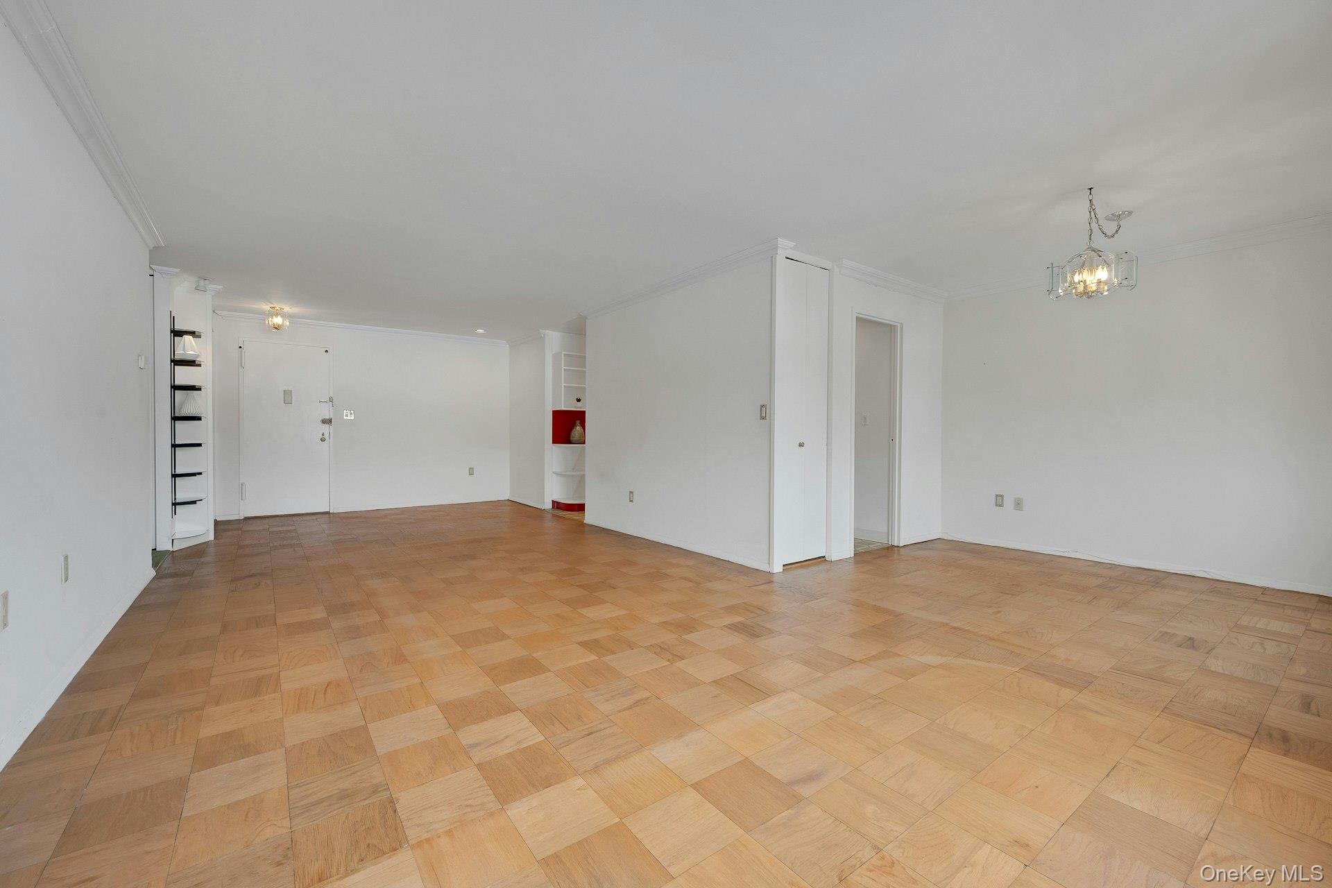 100 E Hartsdale Avenue MiE